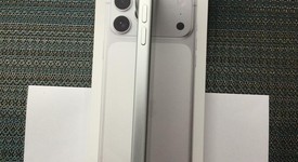 Mint
													Apple iPhone 17 Pro Max - Unlocked, Silver, 1 TB, A3257, photo 5 of 8