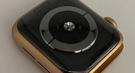 Good
													Apple Watch Series 5 40mm - Unlocked, Gold, A2094 Cellular, Aluminum, photo 5 of 5