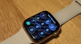 Mint
													Apple Watch Series 8 45mm - Unlocked, Gold, A2774 - Cellular, Stainless, photo 1 of 5