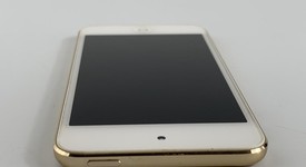 Good
													Apple iPod Touch 6th Gen - Wi-Fi, Gold, 32 GB, photo 5 of 7