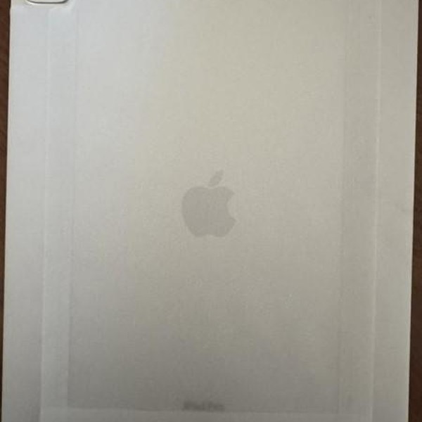 Apple iPad Pro 13 inch (M4) 2024 - Unlocked, 512 GB, Silver, 8 GB, A2926, Standard Glass