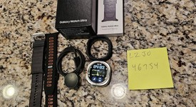 Good
													Samsung Galaxy Watch Ultra - Unlocked, White, SM-L705U, 47mm, photo 1 of 7