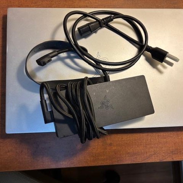 Razer Blade 15 inch 2019 - 512 GB, White, 16 GB, Intel Core i7, Advanced, FHD