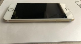 Good
													Apple iPhone 7 - Sprint, Gold, 32 GB, A1660, photo 3 of 7