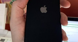 Fair
													Apple iPhone SE 3rd Gen 2022 - Unlocked, Midnight, 256 GB, A2595, photo 2 of 6