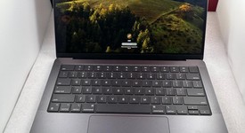 Good
													MacBook Pro Late 2023 (M3) - 14" - Apple M3 Pro 12-core, Black, 1 TB, 18 GB, 18-core GPU, photo 5 of 17