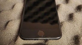 Fair
													Apple iPhone SE 2nd Gen 2020 - Unlocked, Black, 64 GB, A2275, photo 2 of 8