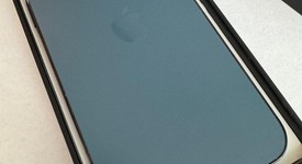 Good
													Apple iPhone 12 Pro - Unlocked, Pacific Blue, 128 GB, A2341, photo 3 of 6