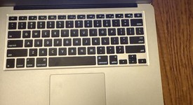 Good
													MacBook Air 2017 - 13" - I5, Silver, 128 GB, 8 GB, photo 4 of 10