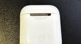 Used
													Apple AirPods 2nd Gen - Lightning Case, photo 5 of 6