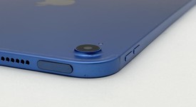 Good
													Apple iPad 11th Gen - Unlocked, Blue, 128 GB, A3355, photo 4 of 7