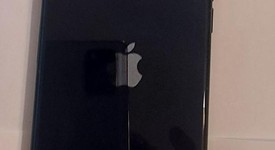 Good
													Apple iPhone SE 3rd Gen 2022 - AT&T, Midnight, 64 GB, A2595, photo 3 of 4