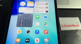 Good
													Apple iPad 8th Gen - Unlocked, Gray, 128 GB, A2428, photo 1 of 6