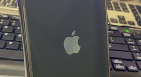 Good
													Apple iPhone SE 2nd Gen 2020 - Unlocked, Black, 64 GB, A2275, photo 2 of 6