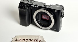 Good
													Sony a6000 - Black, photo 1 of 9