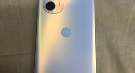 Good
													Motorola Edge Plus (2022) - Verizon, White, 128 GB, 8 GB, 5G UW, photo 4 of 7