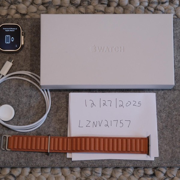 Apple Watch Ultra 3 49mm - Unlocked, Natural, A3281