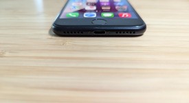 Good
													Apple iPhone SE 3rd Gen 2022 - Unlocked, Midnight, 128 GB, A2595, photo 3 of 14