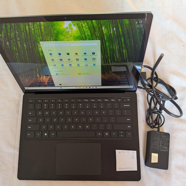 Microsoft Surface Laptop 4 - I7, Black, 256 GB, 16 GB, 13.5 inch