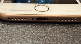 Mint
													Apple iPhone 8 - Unlocked, Gold, 256 GB, A1863, photo 3 of 11