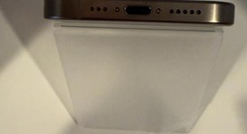 Mint
													Apple iPhone 15 Pro - Unlocked, Natural, 128 GB, A2848, photo 3 of 14