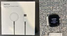 Fair
													Apple Watch SE 1st Gen 40mm - Unlocked, Gray, A2353 - Cellular, Aluminum, photo 1 of 6