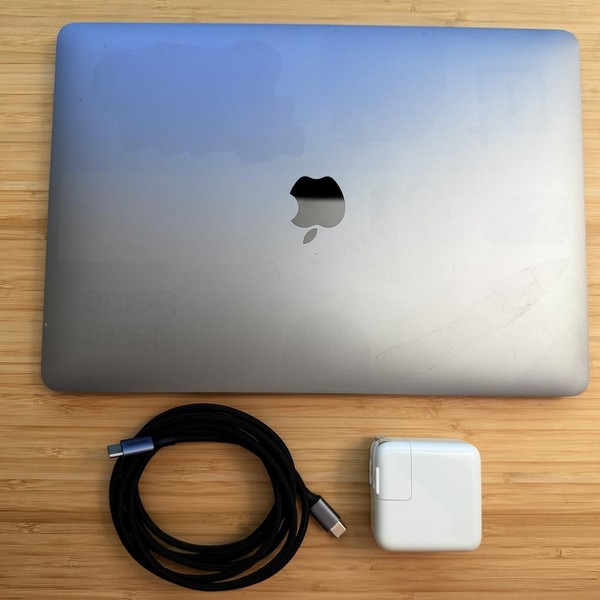 MacBook Air 2020 - 13 inch - 128 GB, Silver, 8 GB, Apple M1