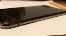 Good
													Apple iPhone Xs Max - AT&T, Gold, 64 GB, A1921, photo 5 of 13