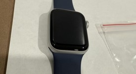 Mint
													Apple Watch SE 2nd Gen 40mm - Silver, A2722 - GPS, Aluminum, photo 5 of 7