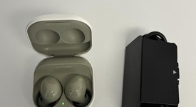 Used
													Samsung Galaxy Buds2 - Olive, SM-R177, photo 1 of 3