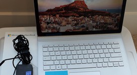 Good
													Microsoft Surface Book - Silver, 1 TB, 16 GB, photo 5 of 5
