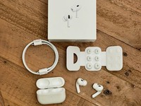 Apple AirPods Pro 2nd Gen