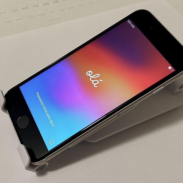 Apple iPhone SE 3rd Gen 2022 - Unlocked, 64 GB, Starlight, A2595