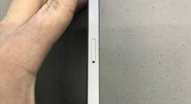 Good
													Apple iPhone SE 1st Gen 2016 - AT&T, Grey, 16 GB, A1662, photo 3 of 7