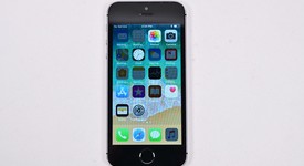 Good
													Apple iPhone SE 1st Gen 2016 - Unlocked, Grey, 16 GB, A1662, photo 2 of 8