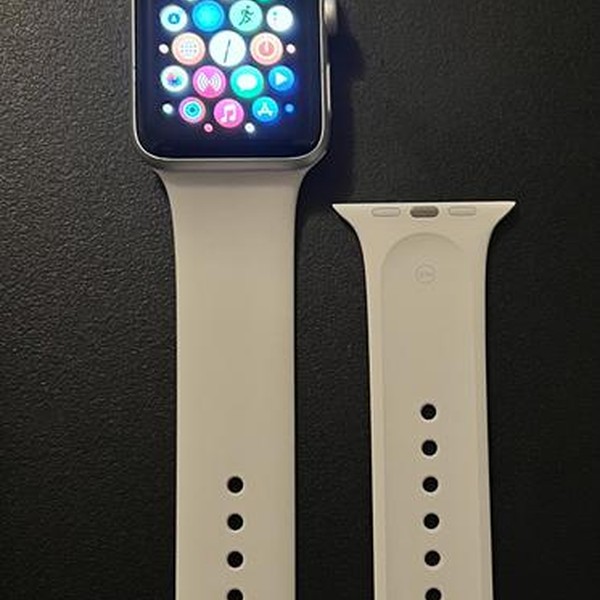 Apple Watch Series 3 42mm - Silver, A1859, Aluminum - GPS