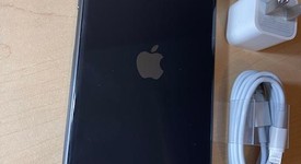 Fair
													Apple iPhone 11 - Unlocked, Black, 64 GB, A2111, photo 4 of 8