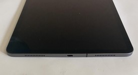 Good
													Apple iPad Pro 11" 2018 - Unlocked, Gray, 256 GB, A2013, photo 4 of 8