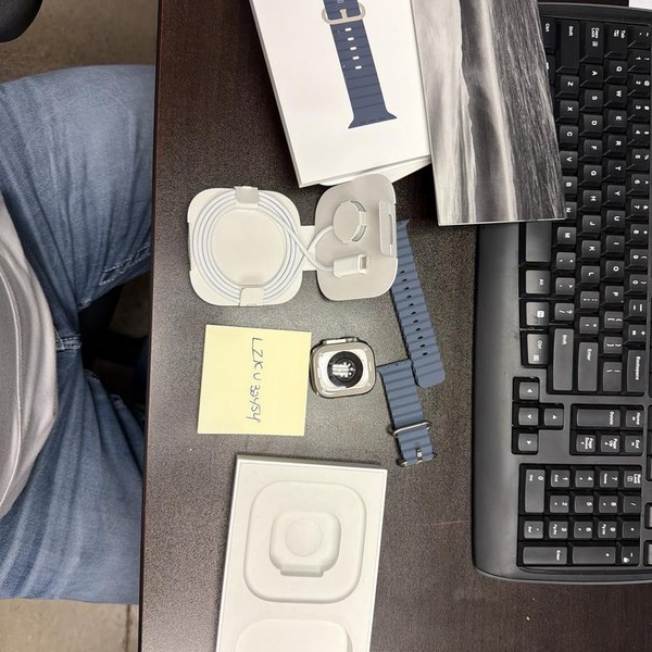 Apple Watch Ultra 3 49mm - Unlocked, Natural, A3281