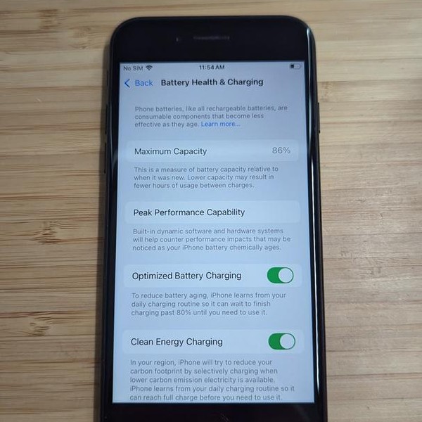 Apple iPhone SE 2nd Gen 2020 - Unlocked, 64 GB, Black, A2275