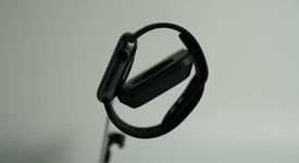 Fair
													Apple Watch Series 4 40mm - Gray, A1977 - GPS, Aluminum, photo 4 of 7