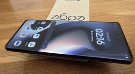 Mint
													Motorola Edge (2024) - Unlocked, Black, 256 GB, 8 GB, photo 5 of 7