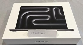New
													MacBook Pro Late 2023 (M3) - 14" - Apple M3 Pro 12-core, Black, 1 TB, 18 GB, 18-core GPU, photo 2 of 13