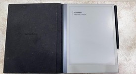 Mint
													reMarkable 2, photo 1 of 8