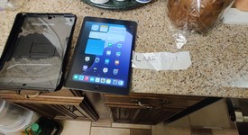 Mint
													Apple iPad 7th Gen - Unlocked, Gray, 32 GB, A2200, photo 1 of 9