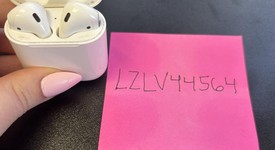 Used
													Apple AirPods 2nd Gen - Lightning Case, photo 2 of 6