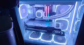 Mint
													Custom Gaming PC, photo 4 of 5