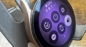 Fair
													Samsung Galaxy Watch4 - Unlocked, Gold, 40mm, photo 3 of 6