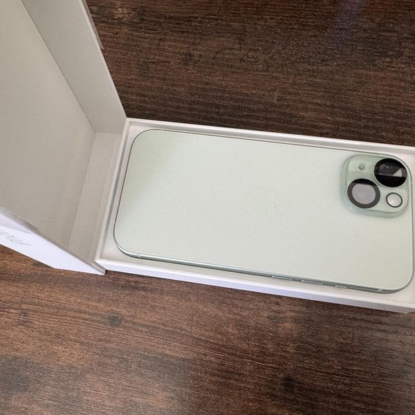 Apple iPhone 15 - Unlocked, 128 GB, Green, A2846