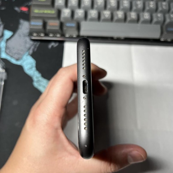 Apple iPhone 11 - Unlocked, 64 GB, Black, A2111